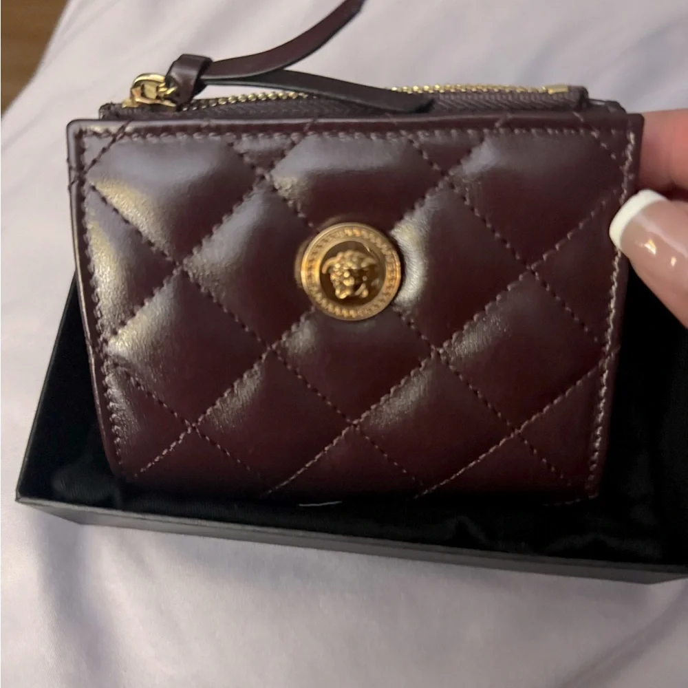 NWT Versace Burgundy Leather Quilted Card Case Compact Wallet
